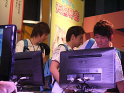 画像ギャラリー No.021のサムネイル画像 / ［TGS 2010］各種オンラインFPSの有名プレイヤーが7タイトルで激突！ WebMoney主催「FPS甲子園」観戦レポート