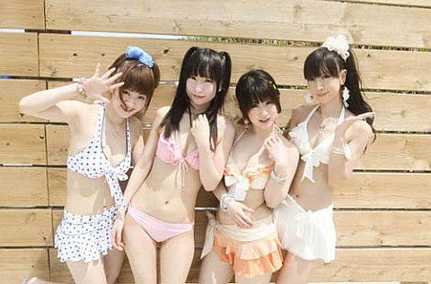 画像ギャラリー No.002のサムネイル画像 / 「アフィリア・サーガ・イースト」の1st写真集が11月4日発売。コスプレも収録