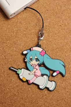 画像ギャラリー No.012のサムネイル画像 / 「すーぱーそに子」「初音ミク」「世界樹の迷宮」のグッズが登場。予約受付中