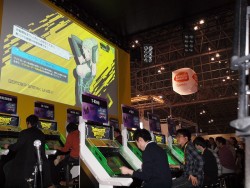 画像ギャラリー No.008のサムネイル画像 / ［JAEPO2013］「ボーダーブレイク」のトッププレイヤー達がセガブースで激突。新情報も飛び出した「第2期 エースボーダー最終決戦」レポート