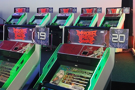 画像ギャラリー No.002のサムネイル画像 / 「ボーダーブレイク スクランブル」の新機体「月影・烈風」が披露された公式大会の模様をレポート