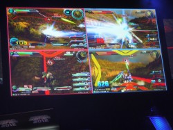 画像ギャラリー No.018のサムネイル画像 / 極限進化は加速する。続編「フルブースト」の新情報も飛び出した,全国大会「機動戦士ガンダム EXTREME VS. PREMIUM DOGFIGHT 2012」レポート