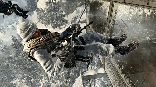 画像ギャラリー No.008のサムネイル画像 / ［E3 2010］シリーズ最新作「Call of Duty: Black Ops」がAcitivisionのプライベートルームで公開。冷戦を背景にBlack Opsチームが困難な作戦に挑む