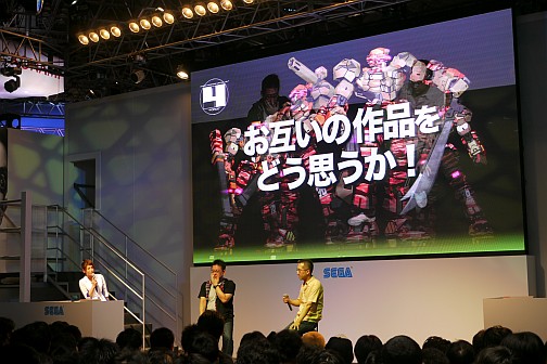 画像ギャラリー No.002のサムネイル画像 / [TGS 2010]亙さんならやりかねないと思ってました――“漢仕様”のシステムリンクも発表された，「電脳戦機バーチャロン フォース」イベントレポート