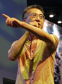 画像ギャラリー No.014のサムネイル画像 / [TGS 2010]亙さんならやりかねないと思ってました――“漢仕様”のシステムリンクも発表された，「電脳戦機バーチャロン フォース」イベントレポート