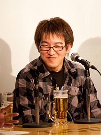 画像ギャラリー No.006のサムネイル画像 / バーチャロン生誕15周年,ビールと共に振り返るその歴史。「4Gamer.net Presents『電脳戦機バーチャロン』編年史(仮)」イベントレポート