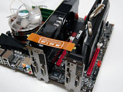 画像ギャラリー No.002のサムネイル画像 / 「Radeon HD 6870&6850」CrossFireX検証。このスコア伸び率は要注目