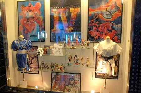 画像ギャラリー No.026のサムネイル画像 / アーケードと3DSで熱戦が繰り広げられた公式大会。西川善司の「スパIV AE XスパIV 3D EDITION 春の陣」イベントレポート（ムービー有）