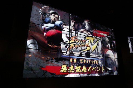 画像ギャラリー No.014のサムネイル画像 / 「スパIV AE」最強の座が決定した公式大会「最強頂上決戦」レポート。Ver.2012の総決算となる優勝カップは,プロゲーマー・ときど選手の手に