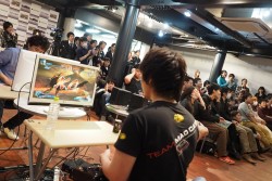 画像ギャラリー No.007のサムネイル画像 / 「スパIV AE Ver.2012」の総決算がここに。国内外の強者達がぶつかり合った夢のリーグ戦「TOPANGA WORLD LEAGUE」フォトレポート