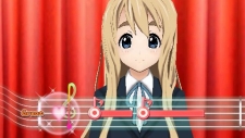 画像ギャラリー No.019のサムネイル画像 / 「けいおん！ 放課後ライブ！！」，リズムに合わせて“コンボ”を繋げよう。メンバーのテンションが上がると特別な演出が