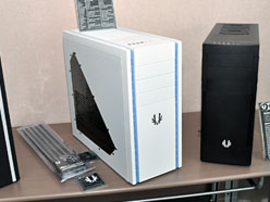 画像ギャラリー No.010のサムネイル画像 / ［COMPUTEX］BitFenix，外出先からPCのファン制御を行えるファンコンを予告。露店やマルチプレイサーバー用に最適!?