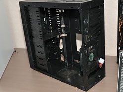 画像ギャラリー No.018のサムネイル画像 / ［COMPUTEX］BitFenix，外出先からPCのファン制御を行えるファンコンを予告。露店やマルチプレイサーバー用に最適!?