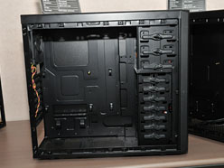 画像ギャラリー No.020のサムネイル画像 / ［COMPUTEX］BitFenix，外出先からPCのファン制御を行えるファンコンを予告。露店やマルチプレイサーバー用に最適!?