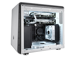 画像ギャラリー No.004のサムネイル画像 / 落ち着いた外観のBitfenix製小型PCケース「Phenom」が国内発売。人気モデル「Prodigy」がベース