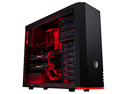 画像ギャラリー No.002のサムネイル画像 / フロントパネル下部にLEDが埋め込まれたBitFenix製ミドルタワーPCケース
