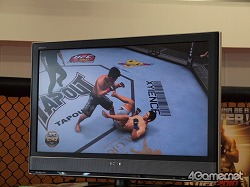 画像ギャラリー No.007のサムネイル画像 / 日本人UFCファイターがゲームで激突！　「UFC Undisputed 2010」岡見勇信 vs. 秋山成勲 公開スパーリングをレポート
