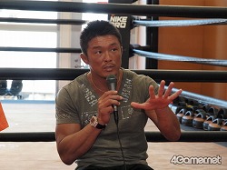 画像ギャラリー No.015のサムネイル画像 / 日本人UFCファイターがゲームで激突！　「UFC Undisputed 2010」岡見勇信 vs. 秋山成勲 公開スパーリングをレポート