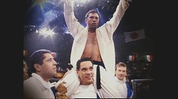 画像ギャラリー No.021のサムネイル画像 / 日本人UFCファイターがゲームで激突！　「UFC Undisputed 2010」岡見勇信 vs. 秋山成勲 公開スパーリングをレポート
