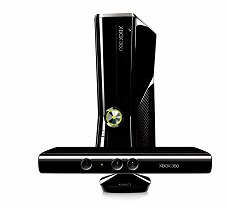 画像ギャラリー No.003のサムネイル画像 / Xbox 360（250GBモデル）と「Kinectアドベンチャー！」を同梱したスペシャルエディションが再登場。発売は「Dance Central」と同日の6月2日