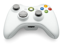 画像ギャラリー No.003のサムネイル画像 / Xbox 360の新色ピュア ホワイトと「Kinect スポーツ」を同梱した「Xbox 360 4GB + Kinect スペシャル エディション (ピュア ホワイト)」が3月8日に発売