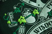 画像ギャラリー No.001のサムネイル画像 / 「ゼルダの伝説」生誕25周年を記念した特製Tシャツの受注販売が決定。カラーはフォレストグリーンとブラックの2種類
