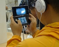 画像ギャラリー No.002のサムネイル画像 / 3DSの機能を活用した任天堂タイトルがずらり。「STARFOX64 3D」「Pilotwings Resort(仮称)」「STEEL DIVER」のプレイレポートをお届け