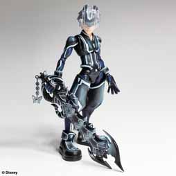 画像ギャラリー No.018のサムネイル画像 / 「KINGDOM HEARTS 3D」のアクションフィギュア「PLAY ARTS改 -KAI- ソラ/リク」が8月上旬に発売。3種類の武器や手のパーツを組み合わせてポージングを楽しめる