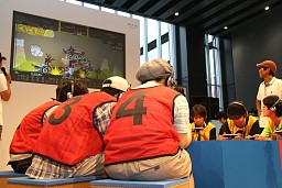 画像ギャラリー No.015のサムネイル画像 / AKB48の石田晴香さんがマルチプレイ大会に参戦! 開発チーム念願の初イベントとなった「パタポン祭」レポート