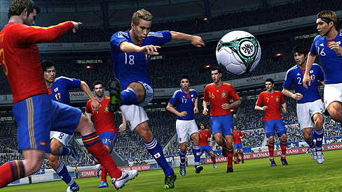 画像ギャラリー No.004のサムネイル画像 / ［TGS 2010］「ワールドサッカー ウイニングイレブン 2011」は、プレイヤースキルの差が勝負の分かれ目に？
