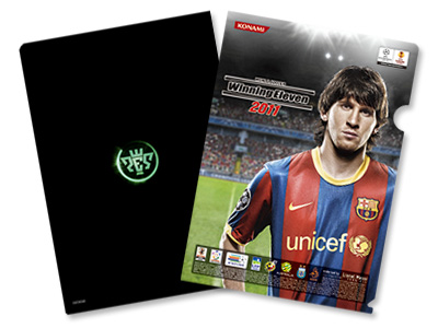 画像ギャラリー No.002のサムネイル画像 / 「ワールドサッカー ウイニングイレブン 2011」の先行体験会が10月9日より全国の大型家電量販店でスタート