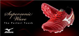 画像ギャラリー No.011のサムネイル画像 / 「ワールドサッカー ウイニングイレブン 2011」で,ダウンロードコンテンツ“12チームのユニフォーム”“最新スパイク10セット”の配信が開始に