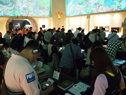 画像ギャラリー No.007のサムネイル画像 / ［TGS 2010］幕張メッセについたなら，DS版＆PS3版「二ノ国」を試遊してトートバッグをもらおう！