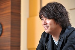 画像ギャラリー No.005のサムネイル画像 / 【PR】「二ノ国 白き聖灰の女王」に込められた思い，そしてスタジオジブリから学んだこと。レベルファイブの日野晃博社長と本村 健チーフディレクターに聞く