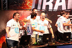 画像ギャラリー No.009のサムネイル画像 / 「World of Tanks」の世界大会「Ural Steel Championship 2012 Grand Finals」がモスクワで開催。初参加となる日本チームの活躍はいかに
