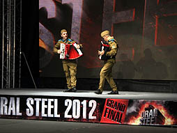 画像ギャラリー No.015のサムネイル画像 / 「World of Tanks」の世界大会「Ural Steel Championship 2012 Grand Finals」がモスクワで開催。初参加となる日本チームの活躍はいかに
