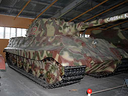 画像ギャラリー No.019のサムネイル画像 / 「World of Tanks」の世界大会「Ural Steel Championship 2012 Grand Finals」がモスクワで開催。初参加となる日本チームの活躍はいかに