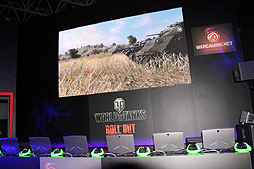 画像ギャラリー No.004のサムネイル画像 / ［TGS 2013］ノンナ役の声優・上坂すみれさんが戦車に！「World of Tanks」×「ガールズ＆パンツァー」のコラボイベント「ロシア戦車は最高です！」レポート