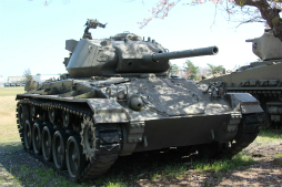 画像ギャラリー No.008のサムネイル画像 / 「World of Tanks」の「ミリタリーバスツアー」が開催。戦車好きのプレイヤーが，自衛隊土浦駐屯地で戦車と桜を堪能したイベントの模様をレポート