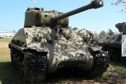 画像ギャラリー No.009のサムネイル画像 / 「World of Tanks」の「ミリタリーバスツアー」が開催。戦車好きのプレイヤーが，自衛隊土浦駐屯地で戦車と桜を堪能したイベントの模様をレポート