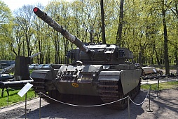 画像ギャラリー No.009のサムネイル画像 / 戦車に戦闘機に甲冑。「The Grand Finals 2015」開催前に行われたポーランド軍事博物館ツアーの模様をレポート