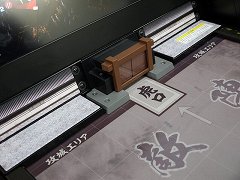 画像ギャラリー No.010のサムネイル画像 / 「戦国大戦」の稼動が本日開始。高威力の鉄砲や攻城兵器「大筒」，一発逆転の「虎口攻め」など三国志とは異なる要素を引っさげ，いざ出陣