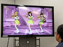 画像ギャラリー No.009のサムネイル画像 / さわるしかなかったんだ! 「アイドルマスター2」の試遊レポート。4Gamerの松Pが,ぶっつけ本番で華麗なチャレンジ。直撮りムービーも掲載