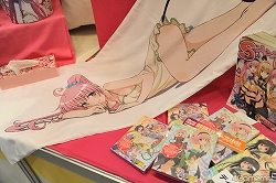 画像ギャラリー No.096のサムネイル画像 / [AOU2011]イカちゃん，ついにクレーンゲームを侵略開始。「第23回プライズフェア 2011 SUMMER」フォトレポート（その2）