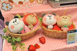 画像ギャラリー No.101のサムネイル画像 / [AOU2011]イカちゃん，ついにクレーンゲームを侵略開始。「第23回プライズフェア 2011 SUMMER」フォトレポート（その2）
