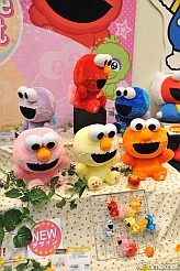 画像ギャラリー No.135のサムネイル画像 / [AOU2011]イカちゃん，ついにクレーンゲームを侵略開始。「第23回プライズフェア 2011 SUMMER」フォトレポート（その2）