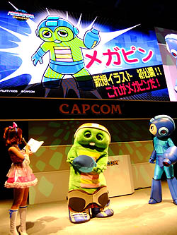 画像ギャラリー No.003のサムネイル画像 / ［TGS 2010］「緑色の何か」の正体が明らかに。ロックマンシリーズ最新作「MEGA MAN UNIVERSE」のステージイベントにガチャピン登場