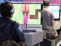 画像ギャラリー No.004のサムネイル画像 / ［TGS 2010］ロックマンというムーブメントと一緒に楽しめ！　温故知新の「メガマン ユニバース」プレイレポート