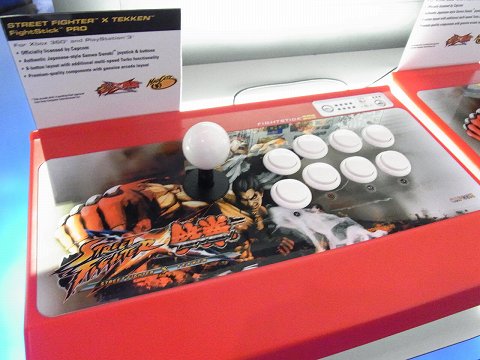 画像ギャラリー No.016のサムネイル画像 / ［E3 2011］「STREET FIGHTER × 鉄拳」が初のプレイアブル出展。勝負の決め手はキャラクターの交代による駆け引き？（※プレイムービー追加）