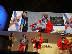 画像ギャラリー No.006のサムネイル画像 / ［TGS 2011］2Dでも最速風神拳は健在。「STREET FIGHTER X 鉄拳」，新システム「パンドラ」も体験できた，詳細プレイレポートを掲載